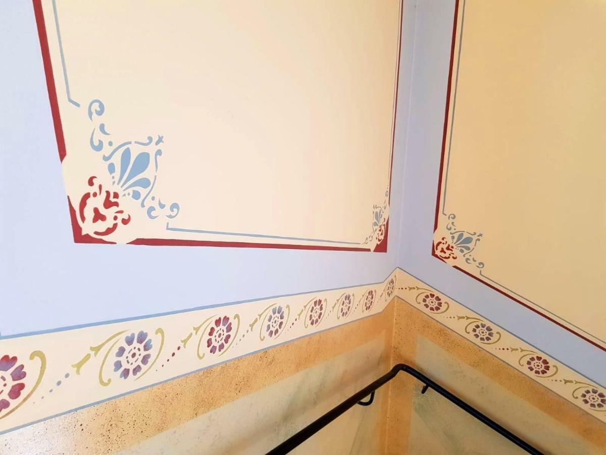 Ferienwohnung Elbhangblick - Fur 2 Personen ドレスデン エクステリア 写真