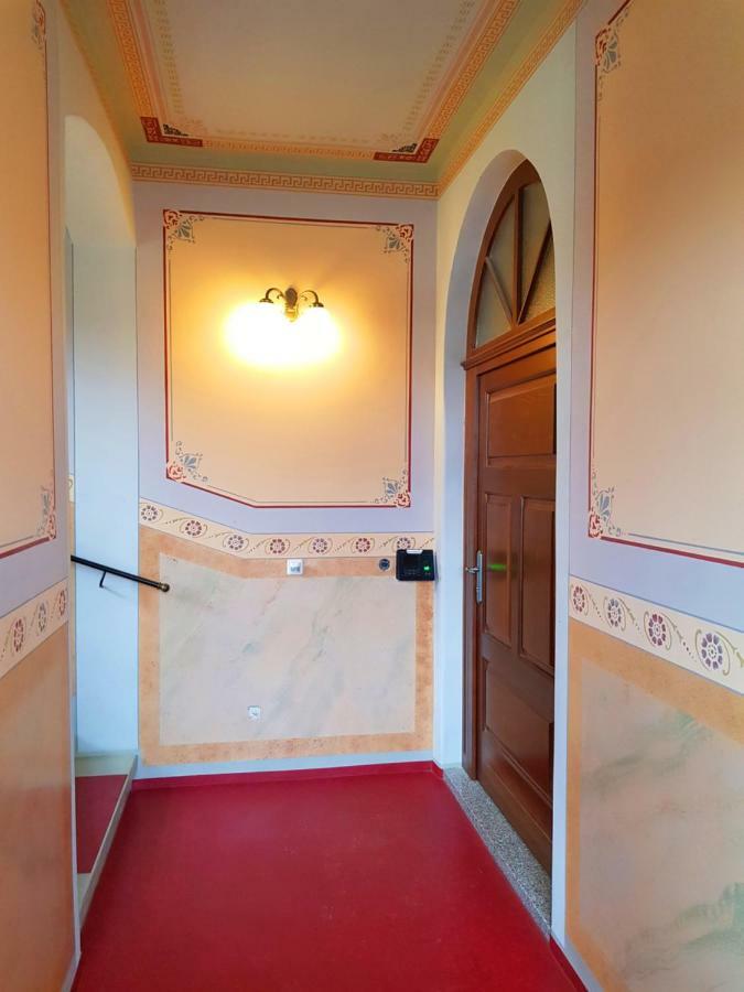 Ferienwohnung Elbhangblick - Fur 2 Personen ドレスデン エクステリア 写真